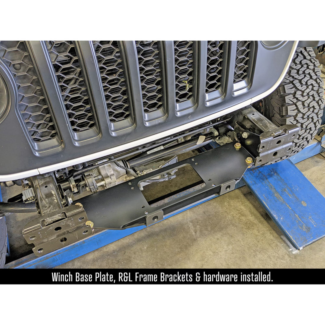 RJ-641100-101 - JL/JT Winch Plate Kit (Steel Bumper)